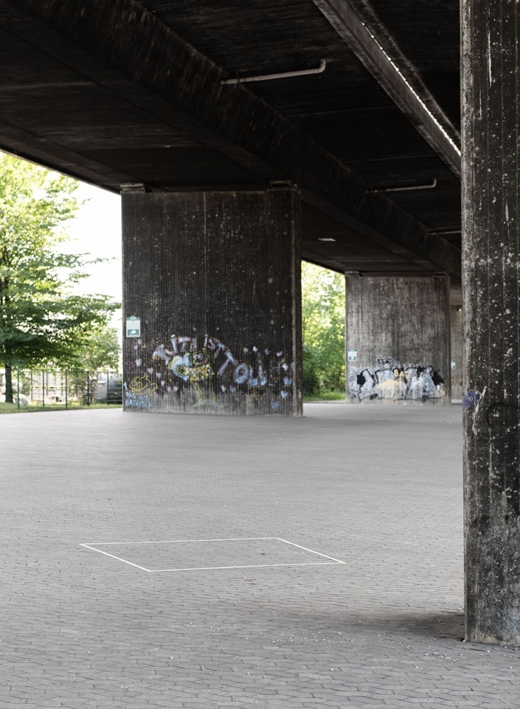 ZEHN METER DUNKEL – Fotografie, urbaner Raum, Bielefeld